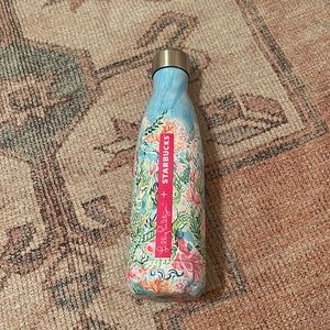 Lilly Pulitzer x Starbucks Swell Bottle